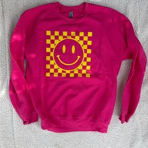 Gildan Hot Pink Crewneck Sweatshirt